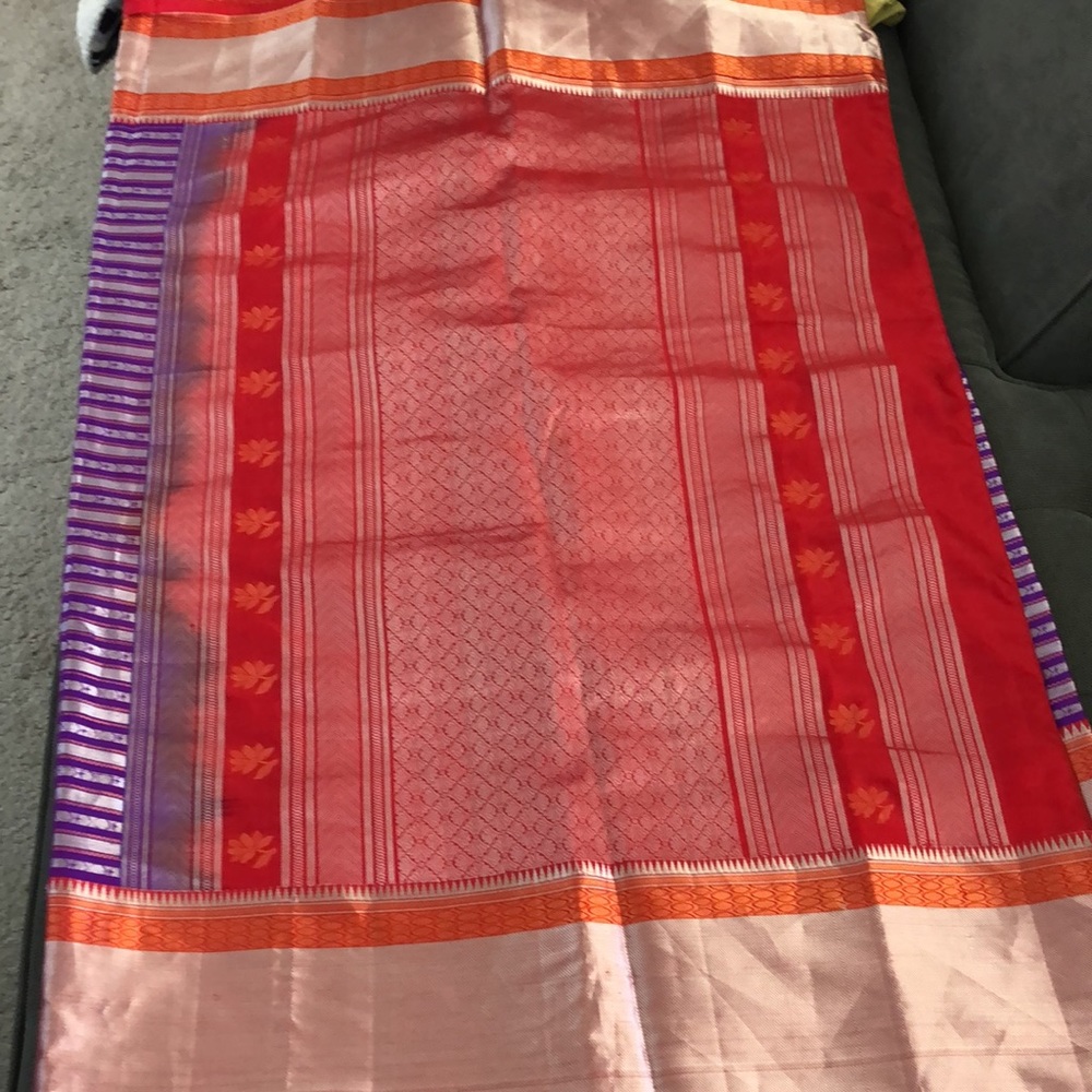 South Indian Silk Saree,NOT NEW, USED, LIKE NEW - Picture 3 of 5
